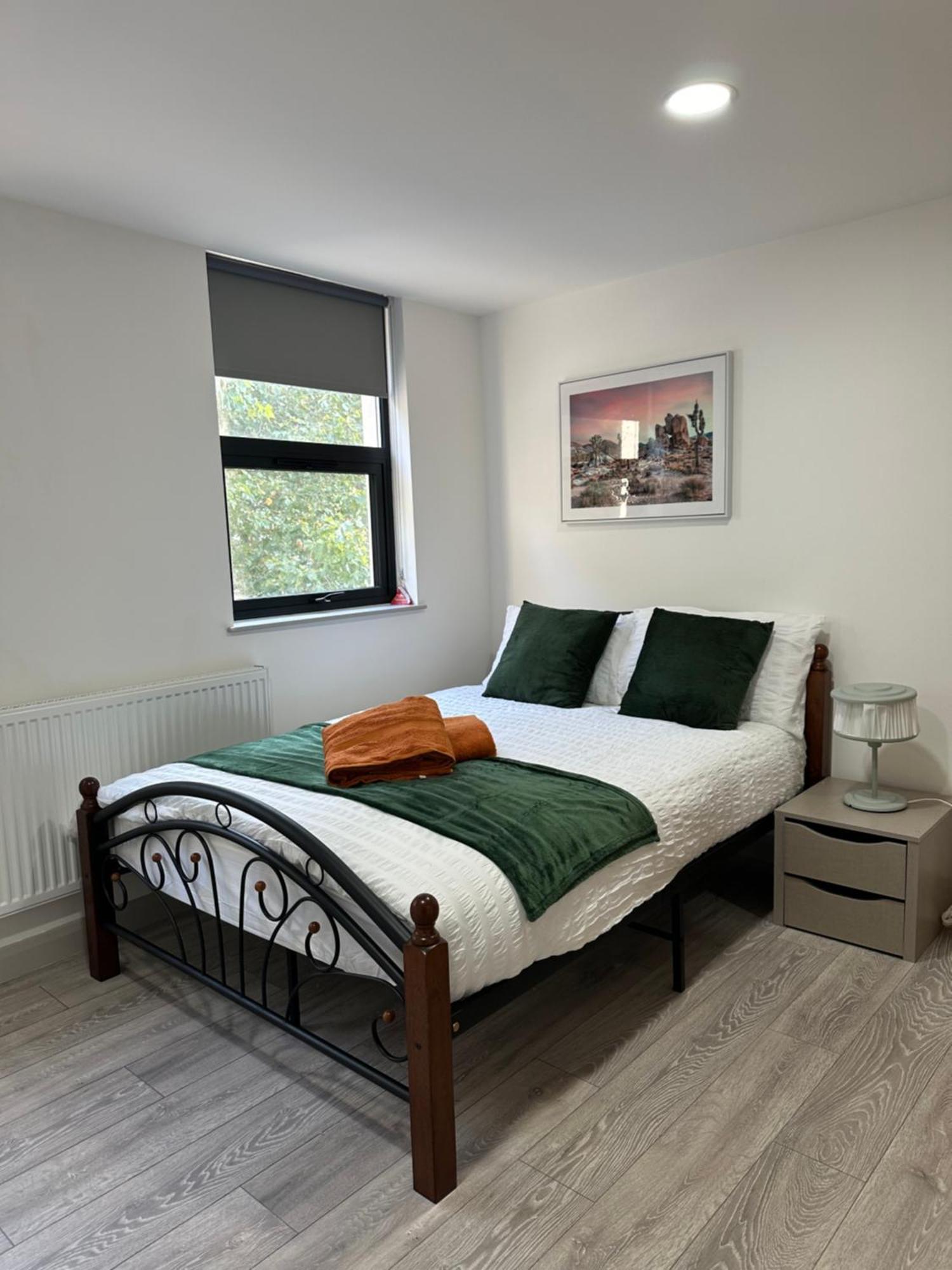 Modern 3 Bedroom With 2 Bathroom In * Londra